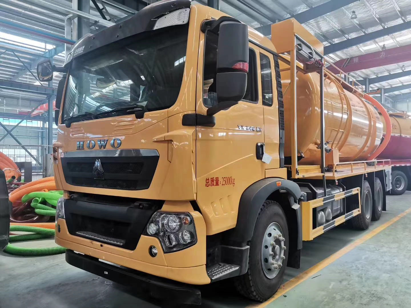 新品出征：重汽??沃豪??TX清洗吸污車(chē)，清洗吸污兩不誤