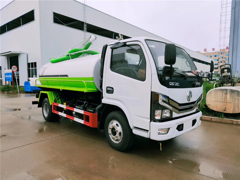 東風凱普特環(huán)衛(wèi)清洗吸污車可以在密度大，道路窄的城市和街道使用